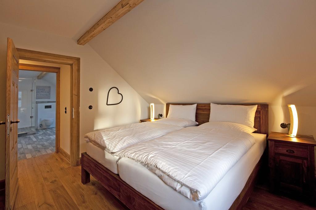 Hotel 1782 "Aussenstelle" Premiumwohnungen - Contactless Self Check-In Remscheid Luaran gambar